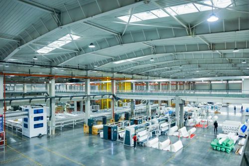 环球时报探访 运时通华东工厂，1200米工业4.0床垫生产线展现中国智造新高度